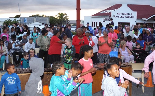 Gansbaai Kersliggies se Aanskakel 6